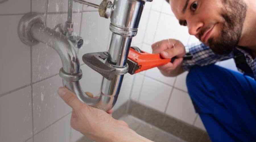 Professional same day plumber services in Windsor Heights, IA